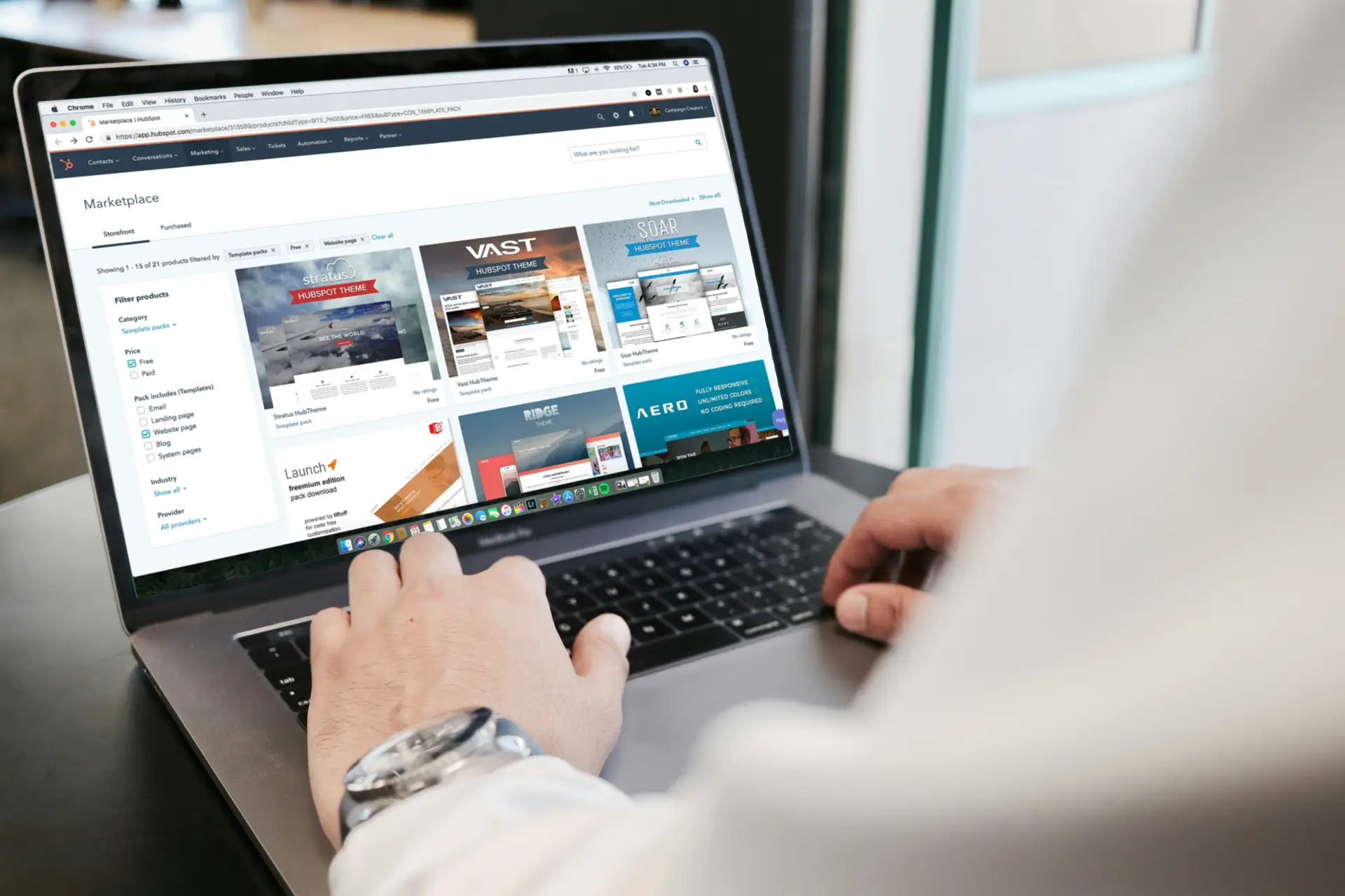 Browser übersetzt eine Website automatisch ins Deutsche